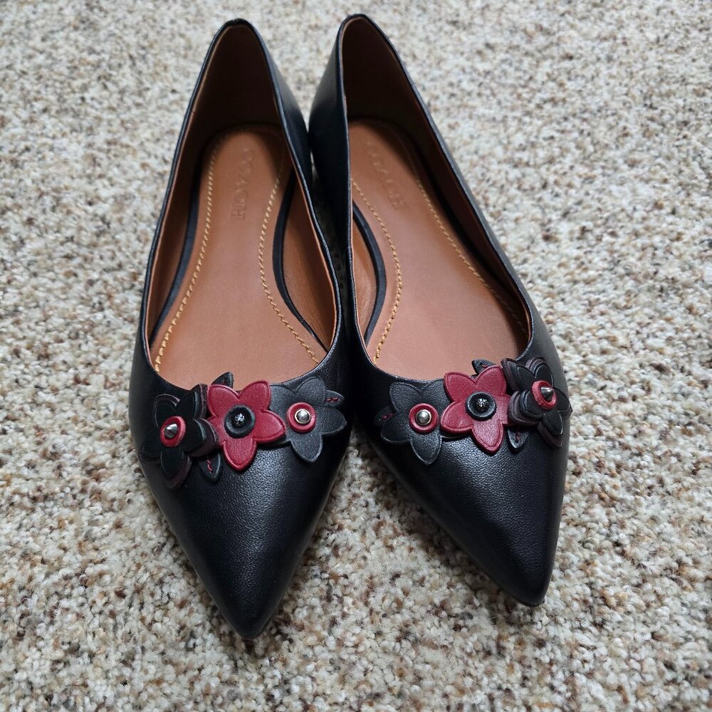 Coach Black Flower Applique/Embellished Flats Size 9.5B FG1862